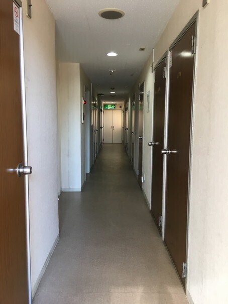 館内