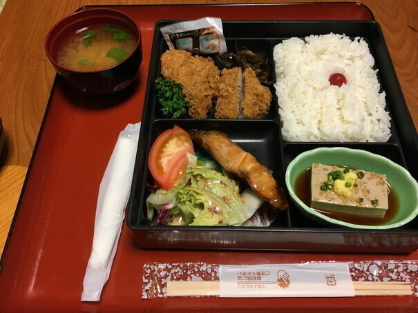 夕食