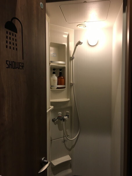 シャワー